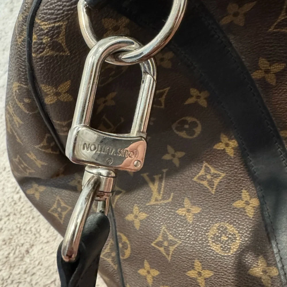 Louis Vuitton Monogram Keepall Bandoulière 55 Duffel Bag - Picture 10 of 10